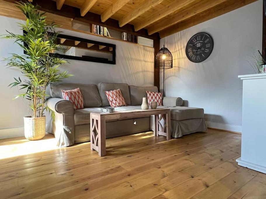 The Shack - Thatched Self Contained Annex Collingbourne Ducis Exteriér fotografie